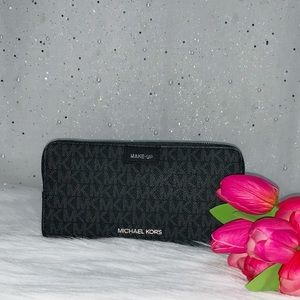 Michael Kors Makeup Bag
